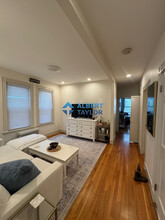 145 L St, Unit 2 in Boston, MA - Building Photo - Building Photo