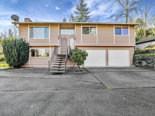 5615 S 141st St in Tukwila, WA - Foto de edificio - Building Photo