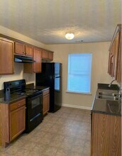 4809 Tuong Yen Ct in Forest Park, GA - Building Photo - Building Photo