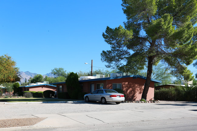 3815-3821 E Lee St in Tucson, AZ - Building Photo - Building Photo