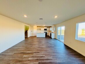 1672 Cameo Dr in Los Banos, CA - Building Photo - Building Photo
