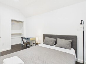 1010 W 26th St in Austin, TX - Foto de edificio - Building Photo