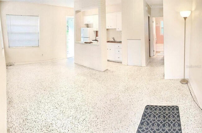 1247 22nd Ave S in St. Petersburg, FL - Building Photo - Building Photo