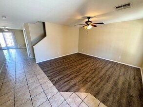 10606 W Zak Rd in Tolleson, AZ - Building Photo - Building Photo