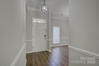 7017 Scuppernong Ct in Charlotte, NC - Building Photo - Building Photo