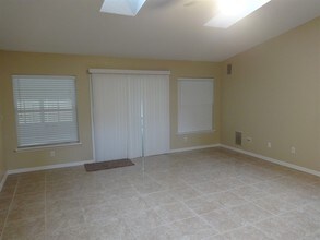 9640 Clinton Corners Dr in Jacksonville, FL - Building Photo - Building Photo
