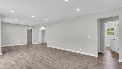 1304 Laredo Ave in Chattanooga, TN - Foto de edificio - Building Photo