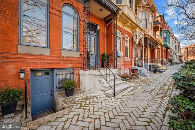 property at 1910 Mt Royal Terrace
