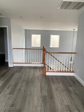 7393 W Mistral Ave in Las Vegas, NV - Foto de edificio - Building Photo