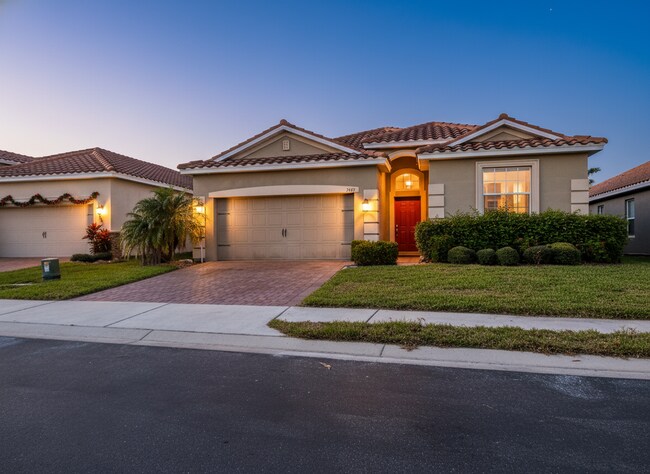 2169 Lakeside Ave in Davenport, FL - Building Photo - Building Photo