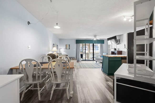 1860 Auburn Ln in Surfside Beach, SC - Building Photo - Building Photo