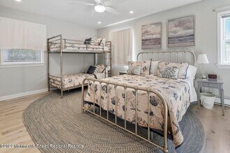 4 Washington Ave-Unit -unit 1-WINTER in Avon By The Sea, NJ - Building Photo - Building Photo