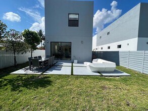 2330 SW 14th St in Miami, FL - Building Photo - Building Photo