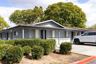 Terre at S Anza in El Cajon, CA - Foto de edificio - Building Photo