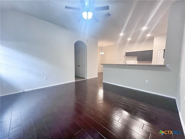 569 Creekside Cir in New Braunfels, TX - Building Photo - Building Photo