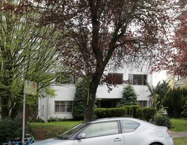 1134 W 11th Ave in Vancouver, BC - Building Photo