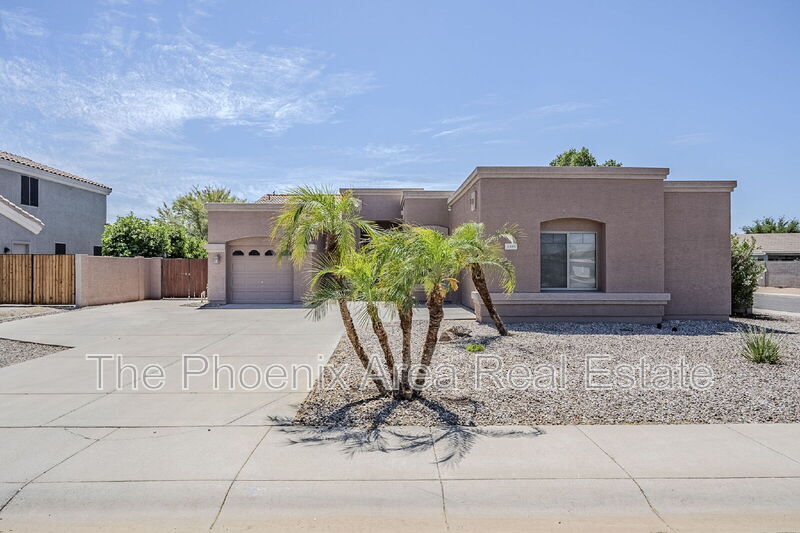 3355 E Los Altos Rd in Gilbert, AZ - Building Photo