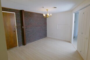 159 Concord Ave, Unit 4B in Cambridge, MA - Building Photo