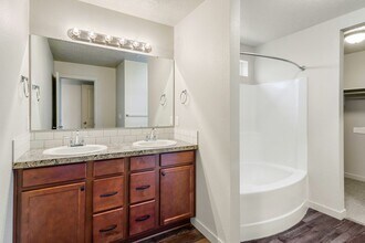 12141 W Greenstone St in Nampa, ID - Building Photo - Building Photo