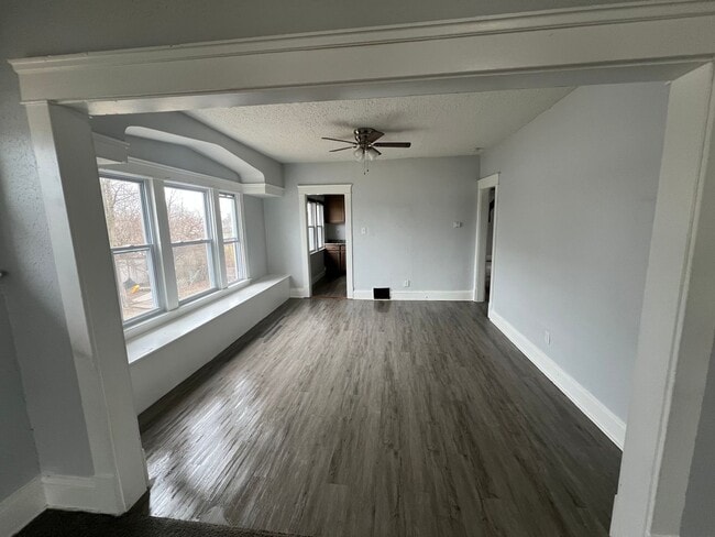 property at 957 Parkway Rd