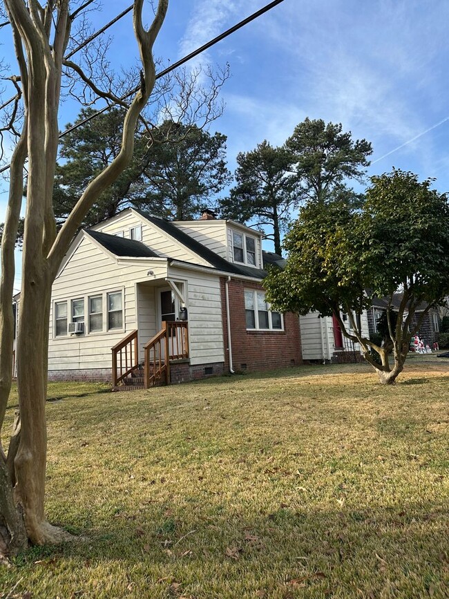 201 Burleigh Ave in Norfolk, VA - Building Photo - Building Photo