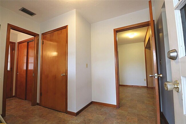1000 Cody Cove Rd in Babson Park, FL - Building Photo - Building Photo