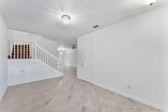 12756 Anthorne Ln in Boynton Beach, FL - Foto de edificio - Building Photo