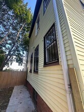 307 21st St, Unit 2 in Irvington, NJ - Building Photo - Building Photo