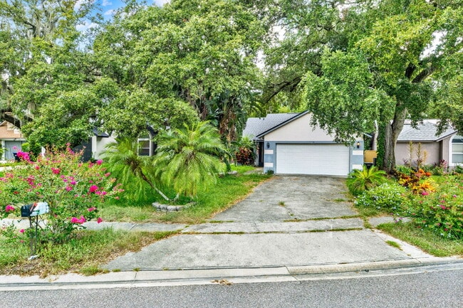 5340 Old Oak Tree Dr in Orlando, FL - Building Photo - Building Photo