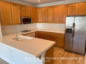 3771 Carmel View Rd in San Diego, CA - Building Photo - Building Photo