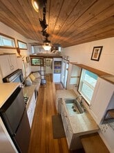 3644 6th Ave, Unit Tiny Home in Sacramento, CA - Foto de edificio - Building Photo
