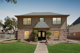 2007 Shadowbriar Dr in Houston, TX - Building Photo - Building Photo