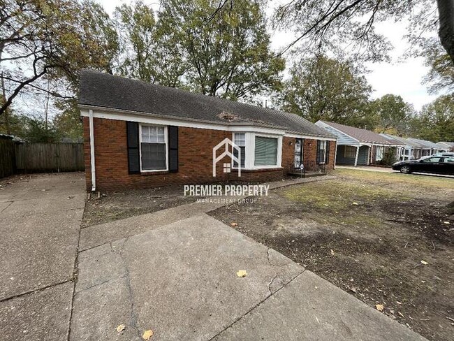 3046 Brisdane St in Memphis, TN - Building Photo - Building Photo