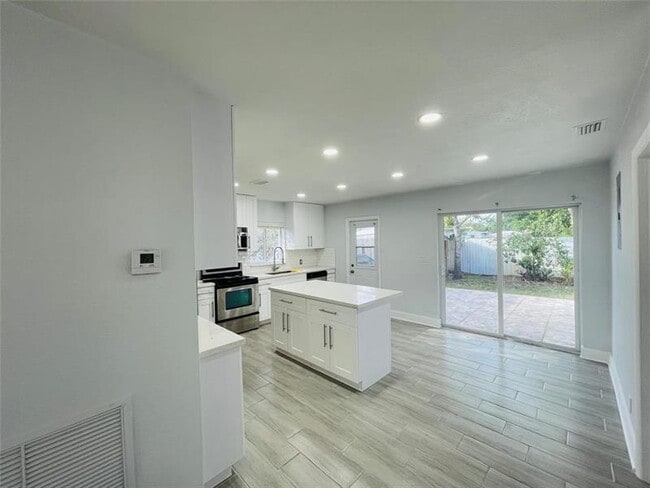 property at 2231 SW 14th St