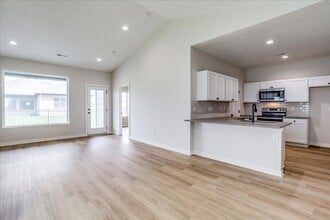 5445 Briskbay Ct in Maize, KS - Foto de edificio - Building Photo