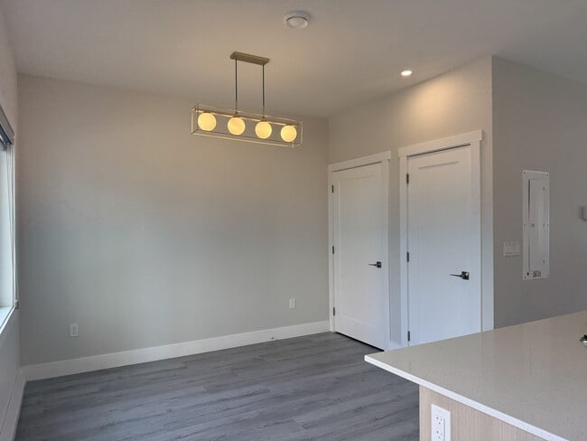 4808 Lazelle Ave in Terrace, BC - Building Photo - Building Photo