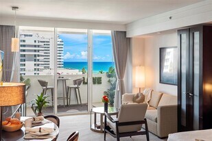 4391 Collins Ave in Miami Beach, FL - Building Photo