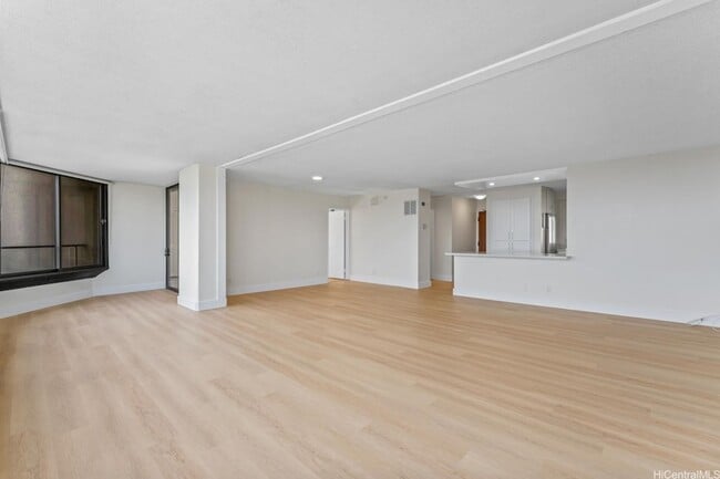property at 1910 Ala Moana Blvd