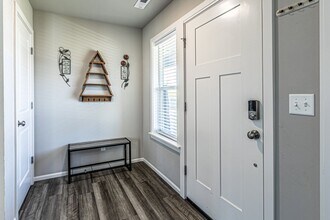 2315 Cantergrove Dr in Lacey, WA - Foto de edificio - Building Photo