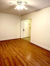 Calhoun Beach Apartments in Minneapolis, MN - Building Photo - Interior Photo