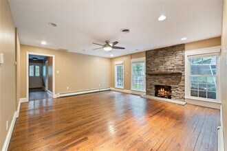 249 Cherry Ln in Suffern, NY - Building Photo - Building Photo