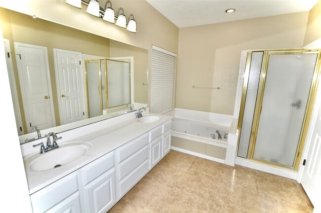 3614 Scenic Valley Dr in Houston, TX - Building Photo - Building Photo