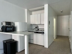 94 Washington St, Unit 3C in Norwalk, CT - Building Photo - Building Photo