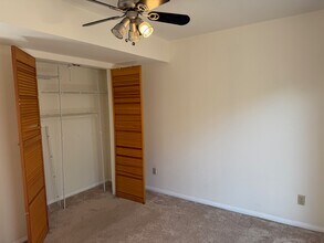 11575 Blix St, Unit Private Guest House in North Hollywood, CA - Foto de edificio - Building Photo