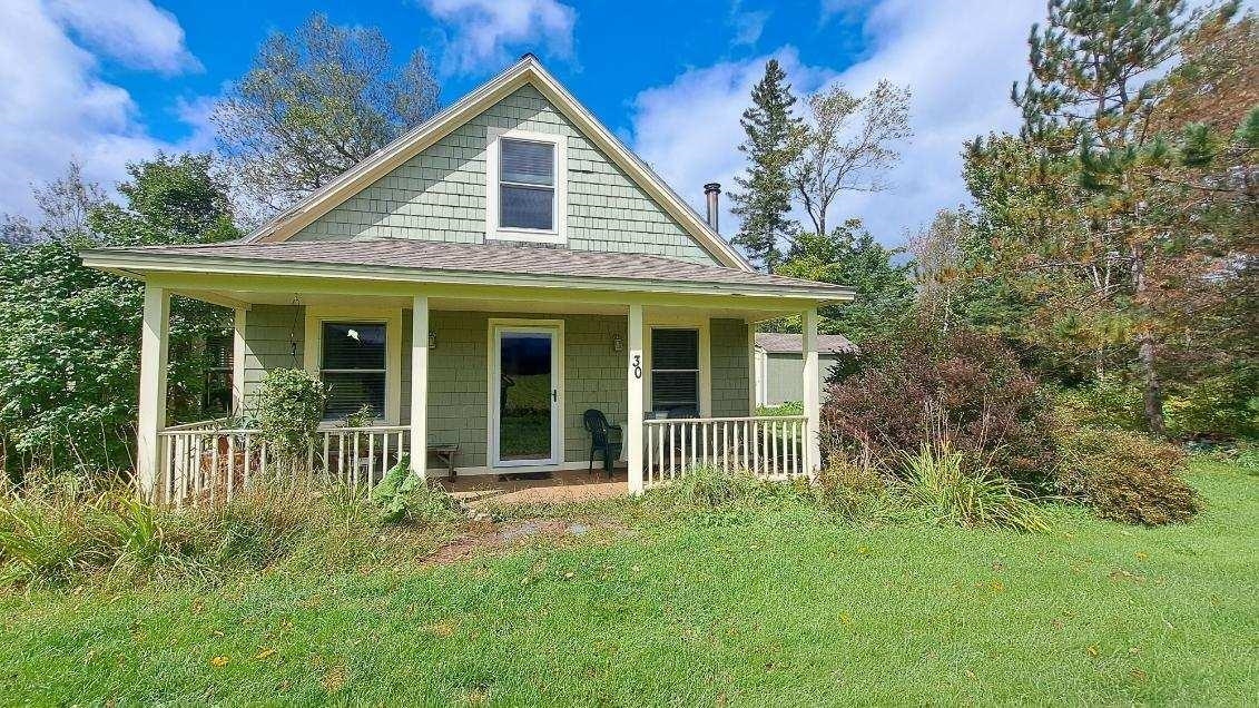 30 Carlton Hill Rd in Colebrook, NH - Building Photo