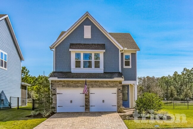 property at 195 Silver Creek Pl