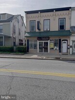 134 E Lancaster Ave in Downingtown, PA - Building Photo