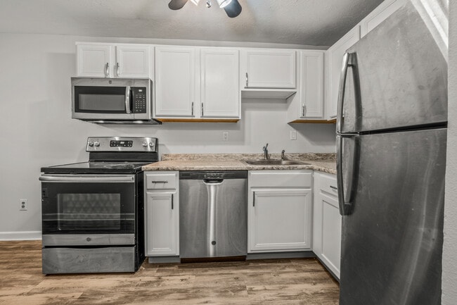 343 Oakland St, Unit 27