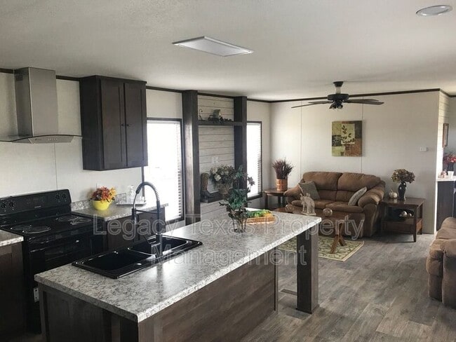 property at 800 N Old Betsy Rd