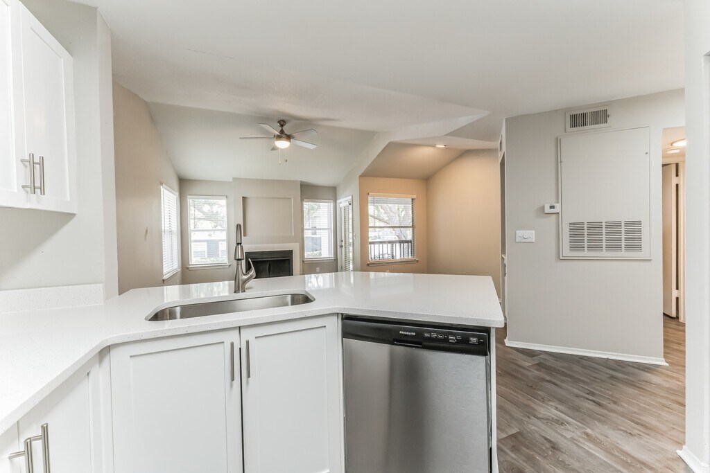 Marina Landing Apartments Orlando, FL Apartments For Rent